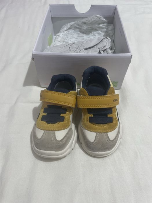 Adidasi Geox, marimea 20