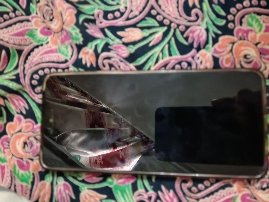 Телефон продаю виво 19 с про