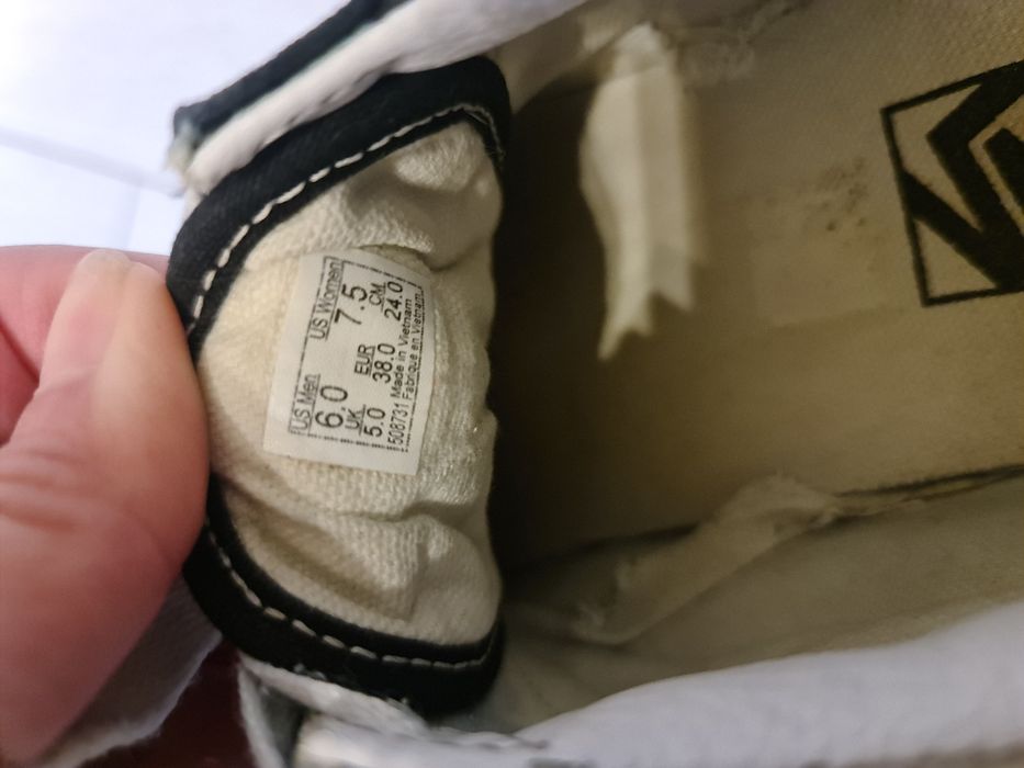 Vans piele intoarsa , 38