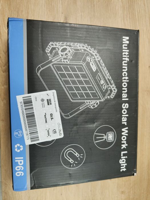 Proiector LED Solar Multifuncțional IP66 – Reîncărcabil, 2700K–6500K, Nou