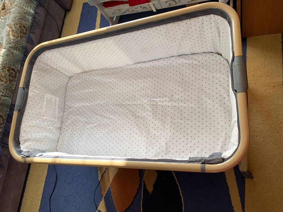 Продам срочно детский манеж