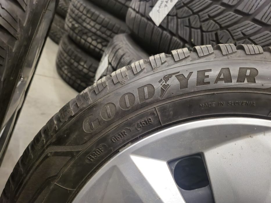 4 anvelope iarna Goodyear 205 55 16 stare buna