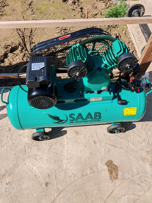 Продаётся компрессор 100л.  230уе