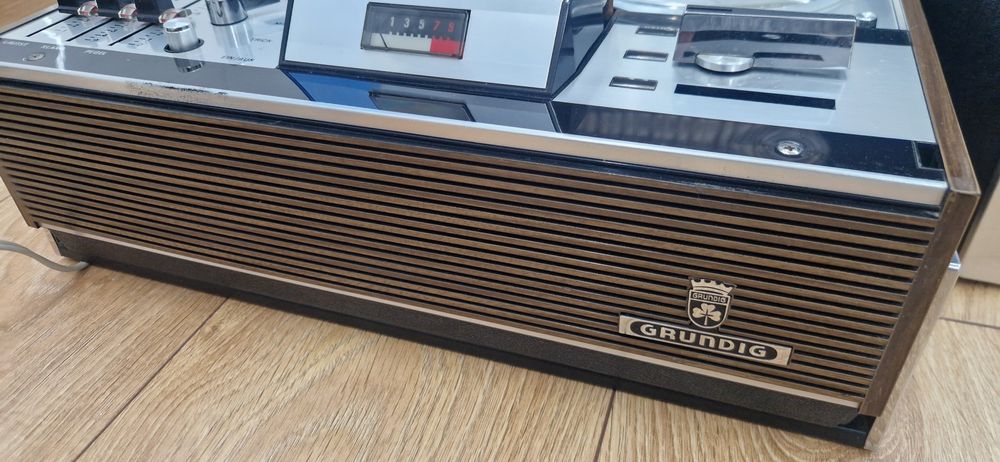 Магнетофон Grundig TK146