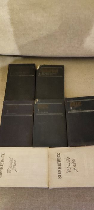 10 carti - 70 lei: Beletristica, Retete culinare samd.