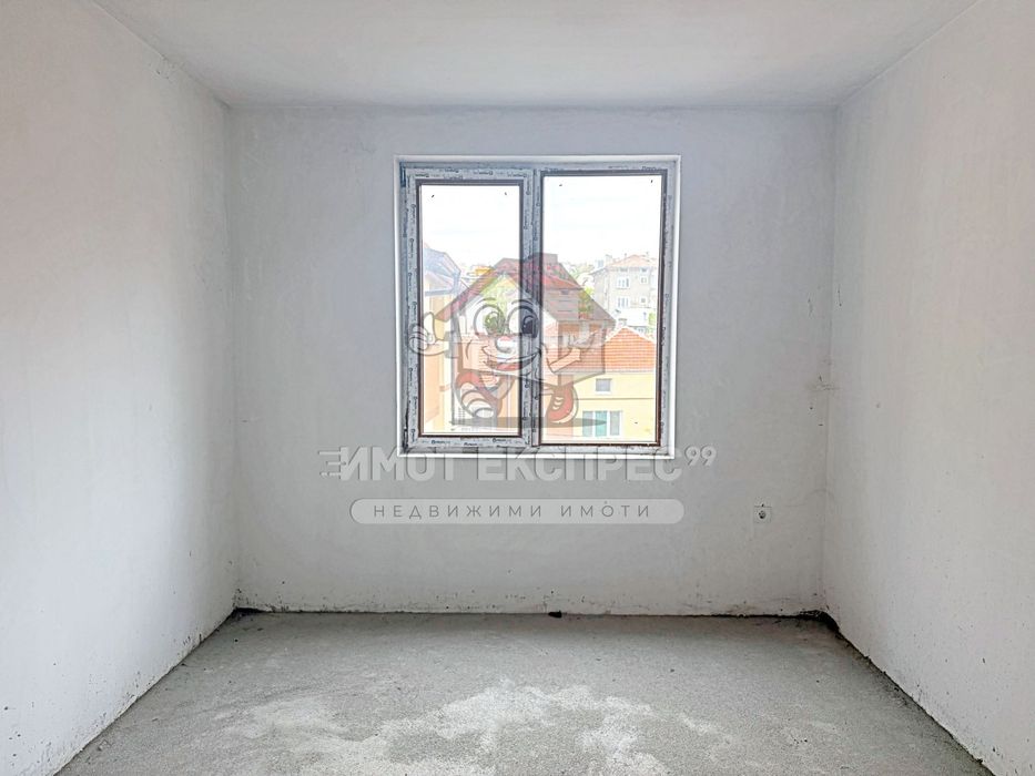 Продава се Тристаен апартамент в Асеновград - 125 кв.м за 908 €/кв.м - Снимка #8