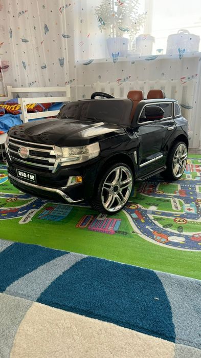 Продам детскую авто.