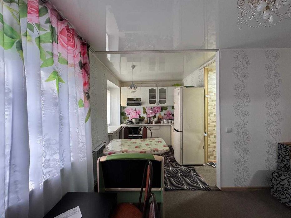 S  Продам 3-х ком студию на Старте 2/4 этаж