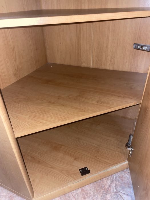 Отдам даром кровать, шкаф