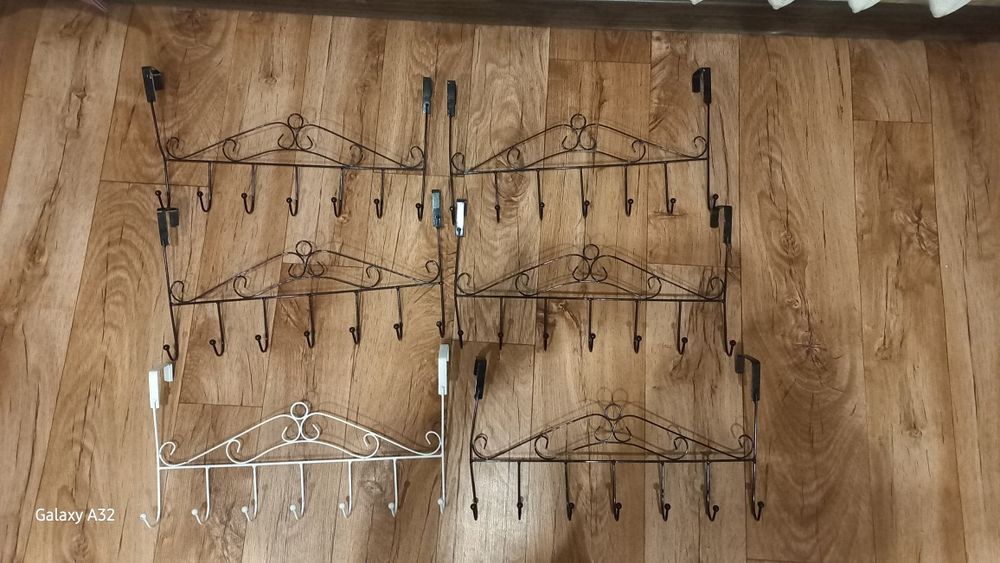Вешалка на дверь, крючки