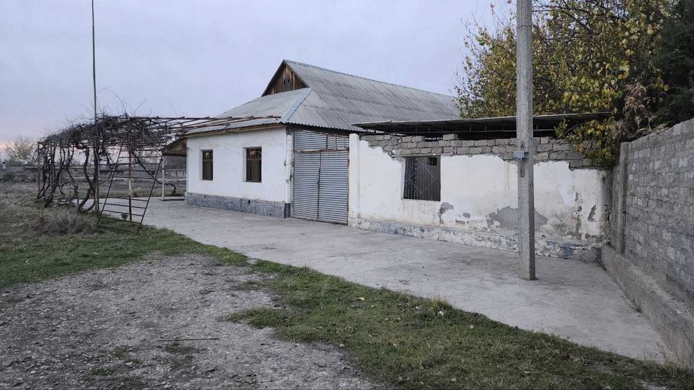 Omborxona va yordamchi binolar