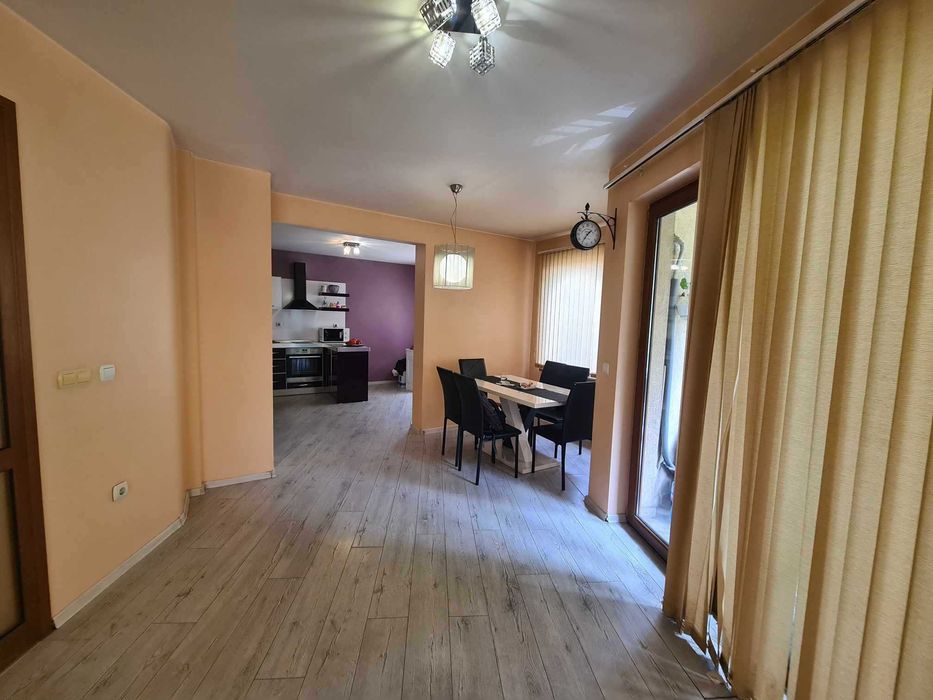 Дава се под наем Тристаен апартамент в Хасково, Младежки хълм - 100 кв.м за 140000 € - Снимка #3