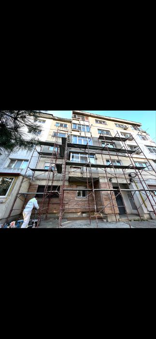 Placam cu polistiren Apartamente , Case , Vile , Blocuri atat cu schela cat si cu alpinisti in Ham ! Termoizolatii , Hidroizolatii , Vata Bazaltica
