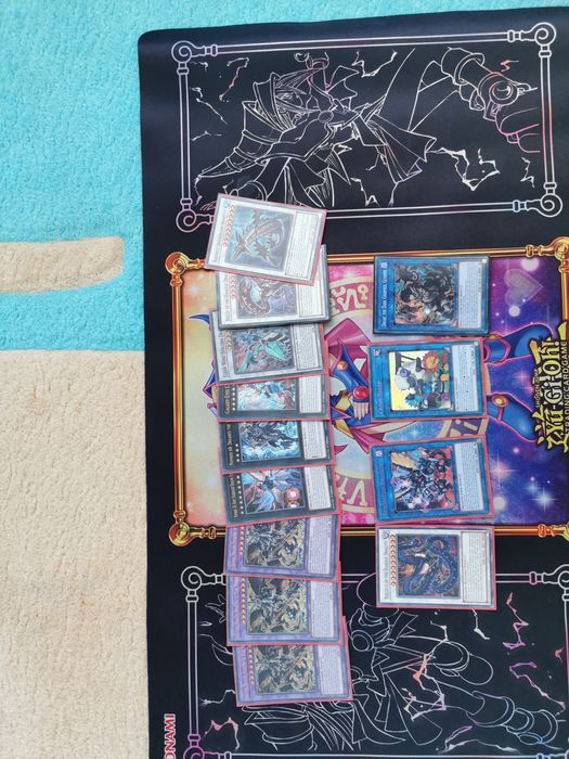 Продавам много ю ги о карти