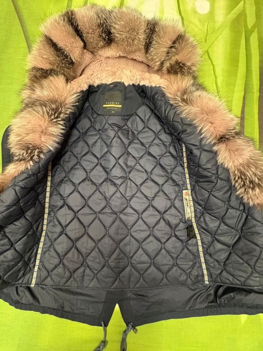 Продаю куртку в отличном сосоточний