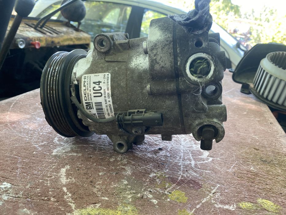 Компресор климатик за опел мерива б 1.4 бензин