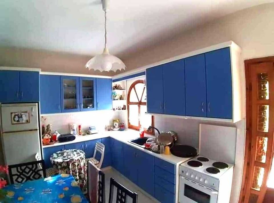 Продава 2ет къща с площ 100 м2 и двор 700 м2 в Ставрос, Гърция