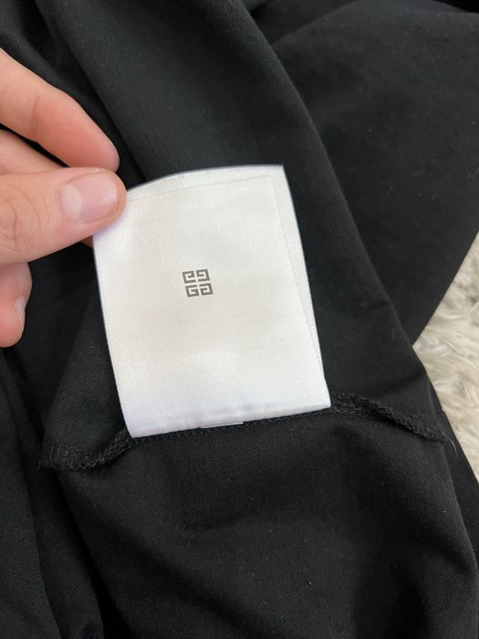 Givenchy reversed тениска
