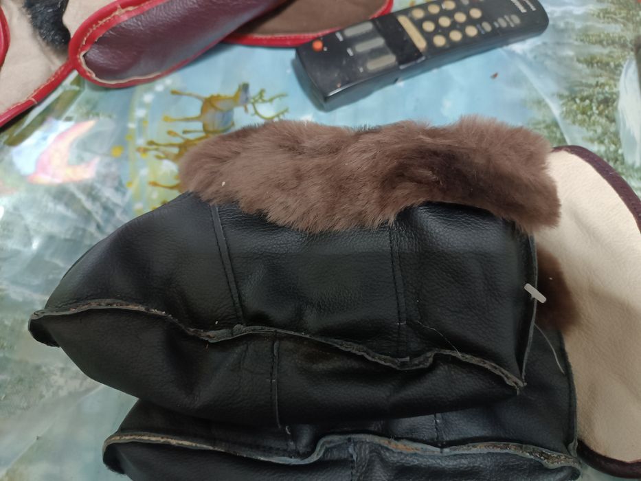 Botoșei din piele naturala cu blanita