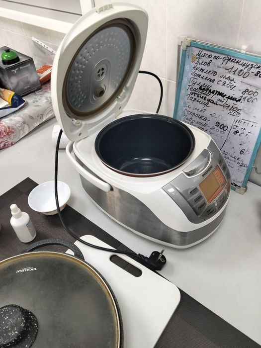 Продается плита ,мясорубка,мультиварка