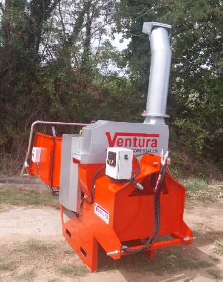 Tocator PROFESIONAL de resturi vegetale si lemn cu cardan