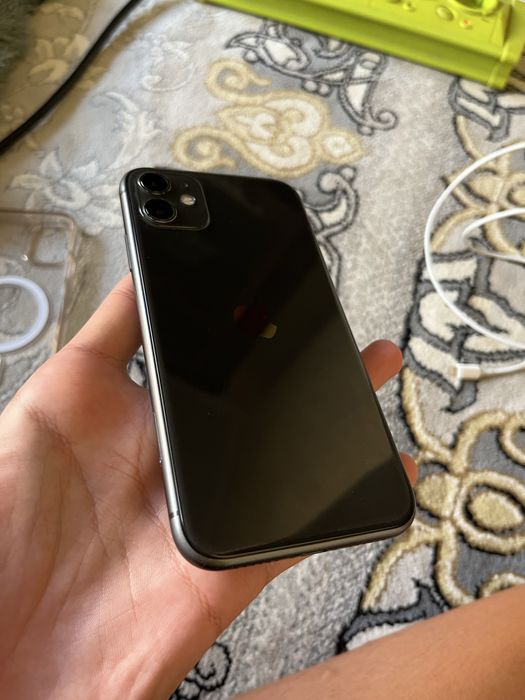 iPhone 11 с гарантии