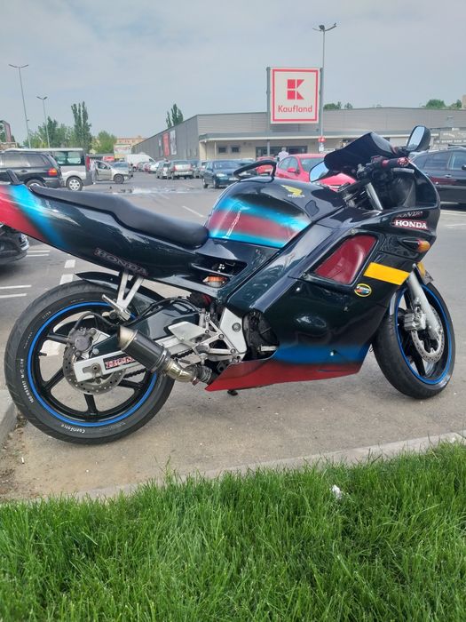 Vând Honda CBR 600