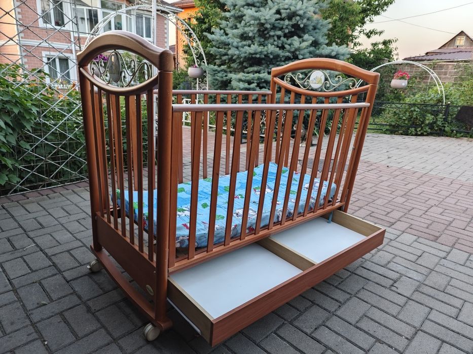 Манеж детский деревянный