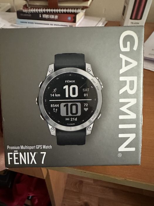 Продаю часы Garmin.