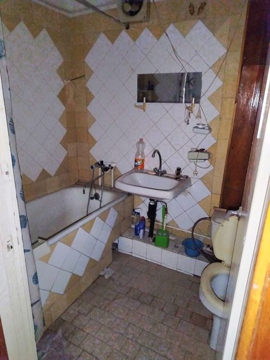 Продаётся Чиланзар 9 3/3/4 Кирпич.