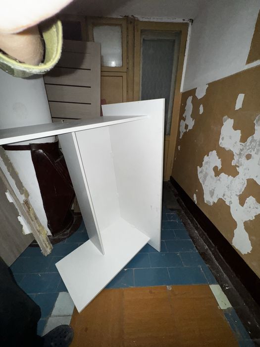 Стол для учебы .