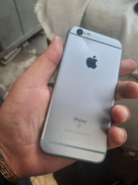Продам Айфон 6с 16гб