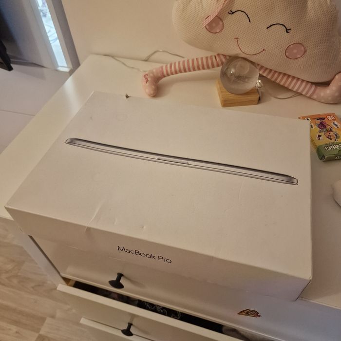 MacBook Pro 15 Retina i7 16GB RAM stare ca nou