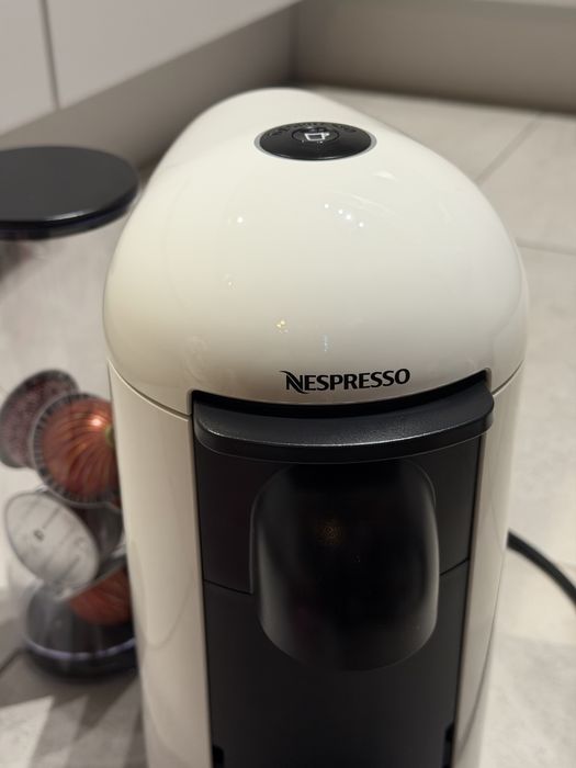 Nespresso Vertuo Plus C - garantie octombrie 2026