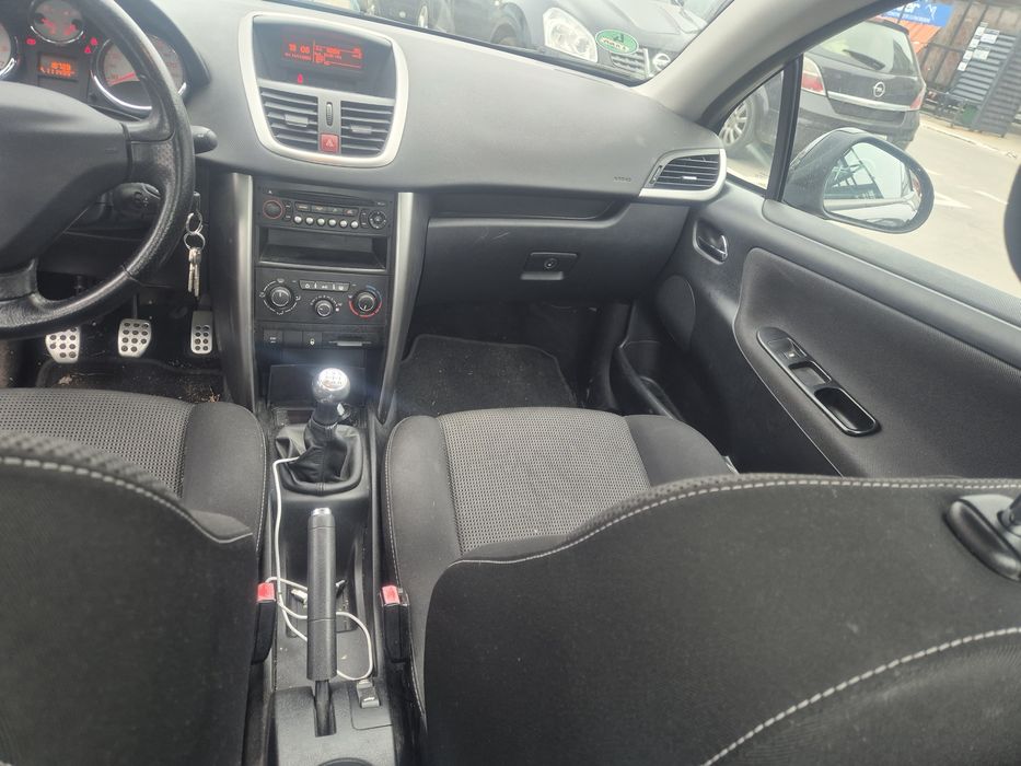 Peugeot 207cc decapotabila