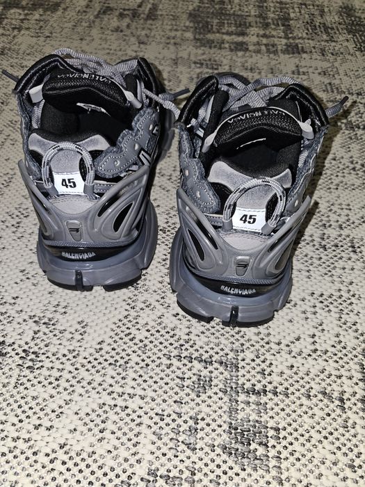 Balenciaga runner 45
