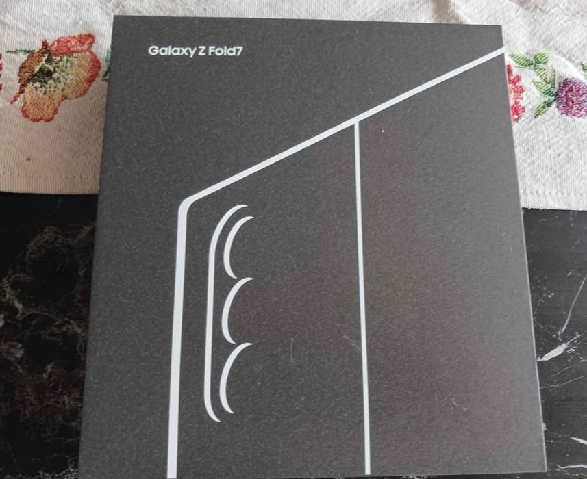 Galaxy z fold 7,ново