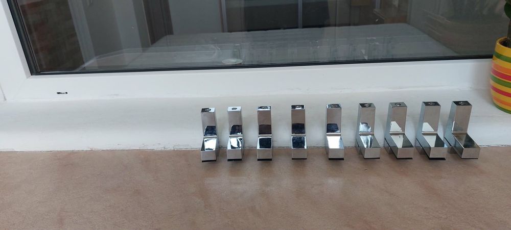 Продавам метални държачи