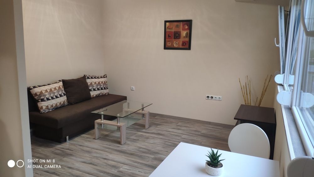 Дава се под наем Едностаен апартамент в Шумен, Пазара - 30 кв.м за 204 € - Снимка #2