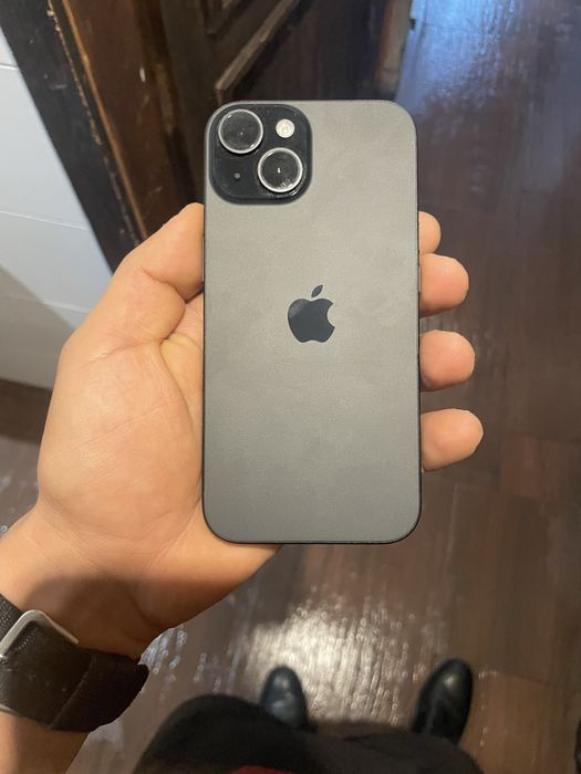 iPhone 15 с гаранция 100% батерия