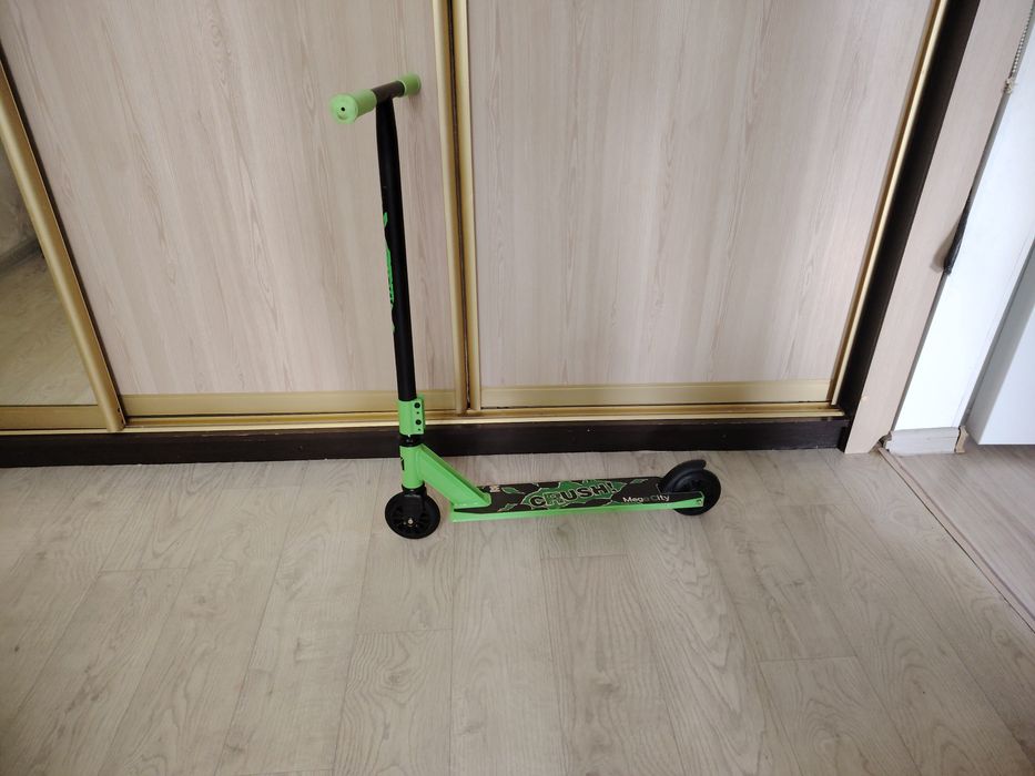 Продам трюковый самокат