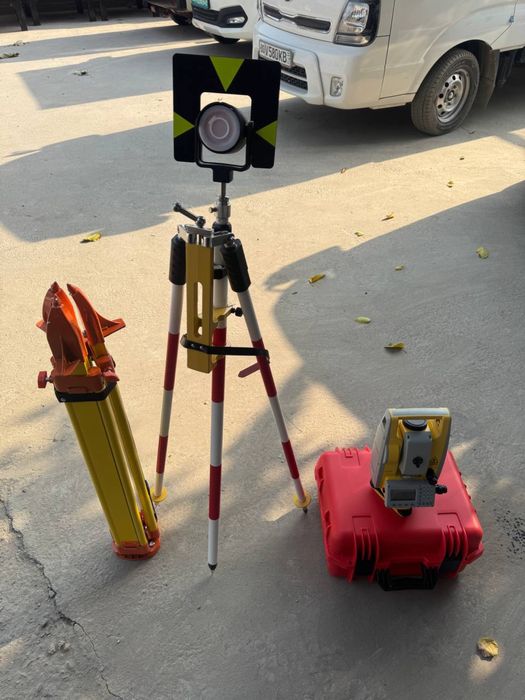 Тахеометр SOUTH…