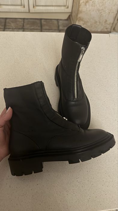 Ботинки Zara из натуральной кожи