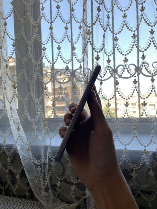 Iphone 11 ikta yaxshi holatda
