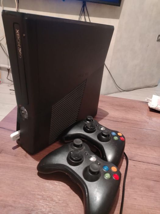 Xbox 360 s. Прошитый