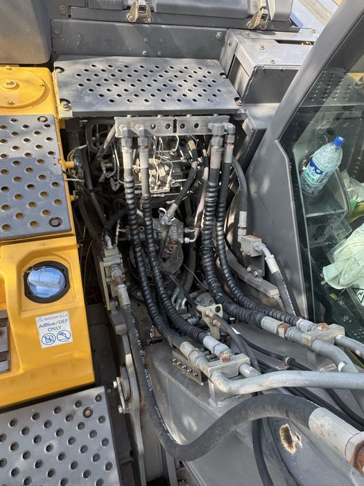 volvo 140 ew ekskavator sotiladi