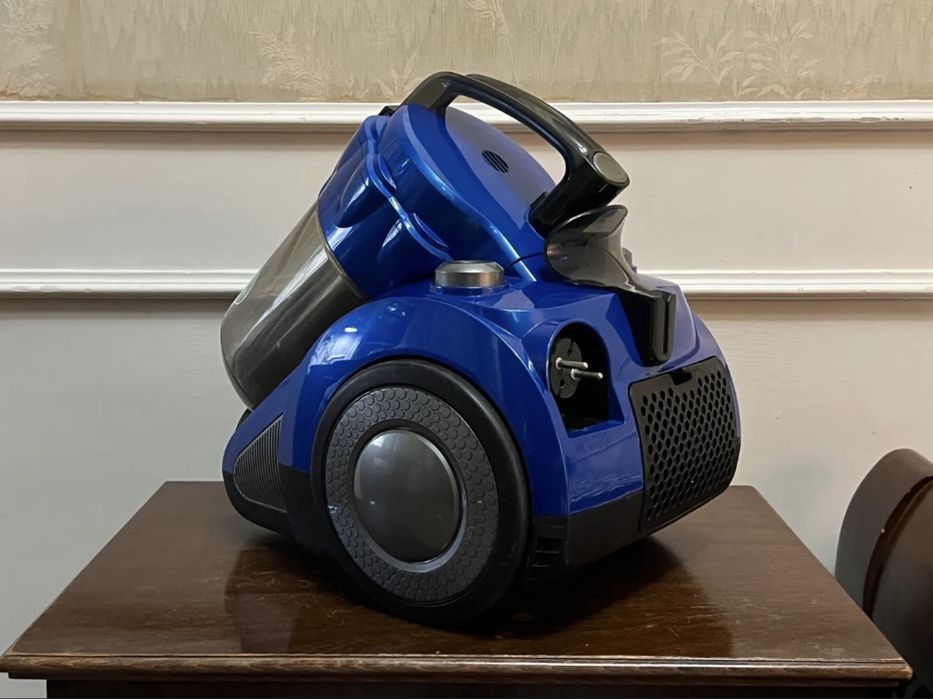 Пылесос Artel VCC0220BLU