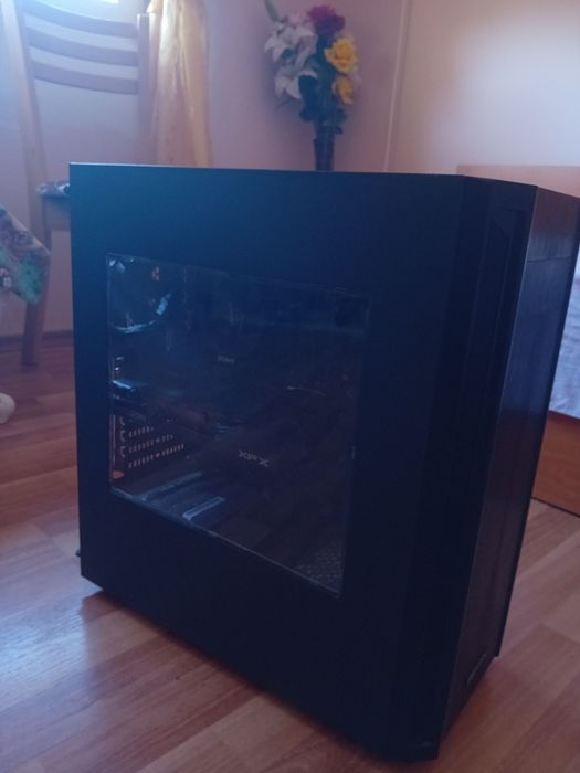 Геймърски компютър Ryzen5 3600 RX 6600 16GB RAM 512GB SSD