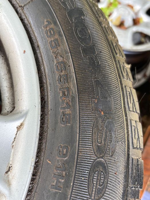 Genți aluminiu 250 lei