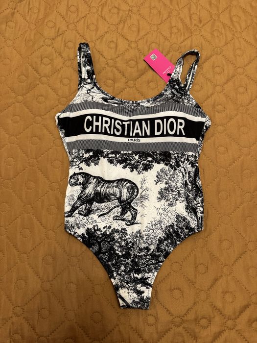 Стилен бански, размер С-М